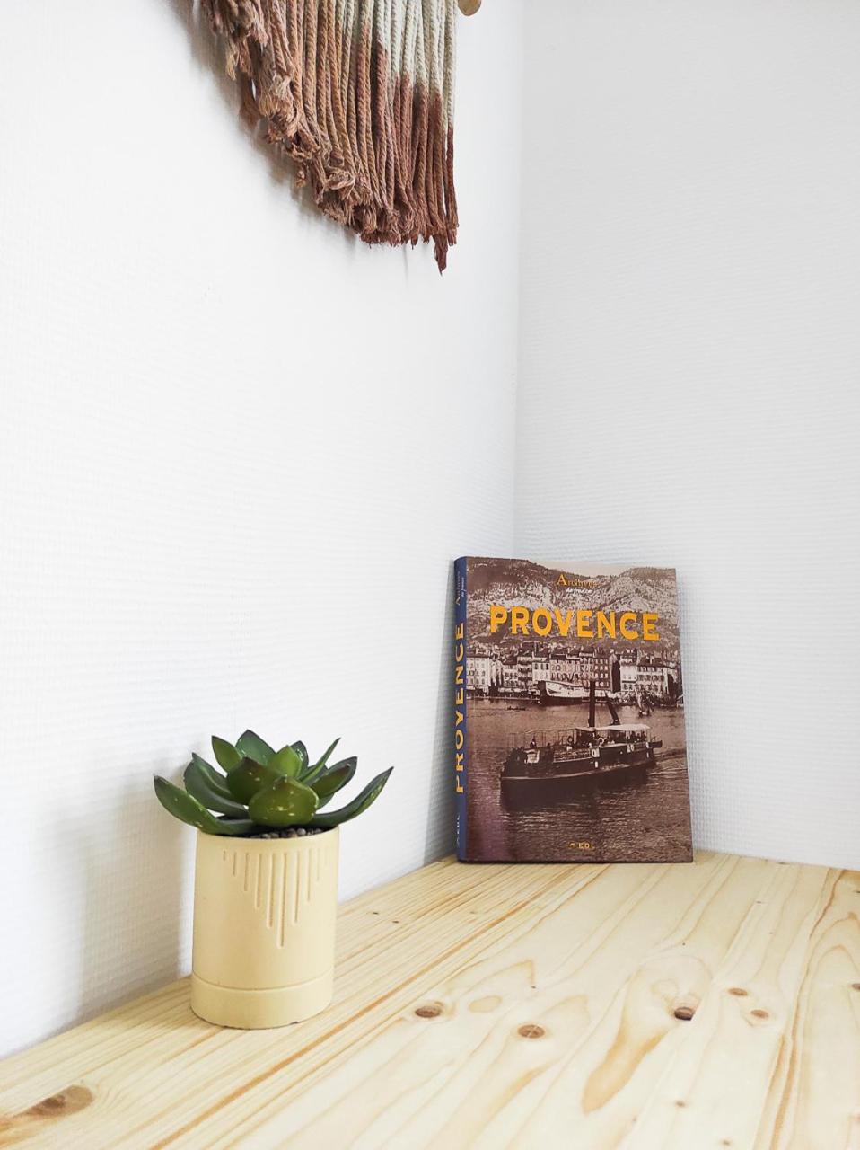 Le Cosy Valcros, Design Et Confort Aix-en-Provence